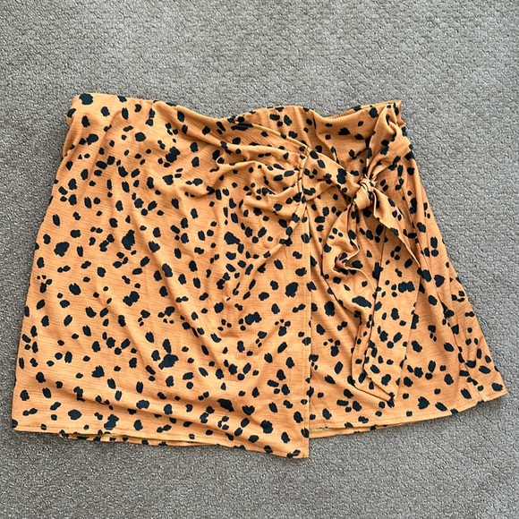 ASOS design skort in cheesecloth in rust animal size 12 NEW - Picture 2 of 8